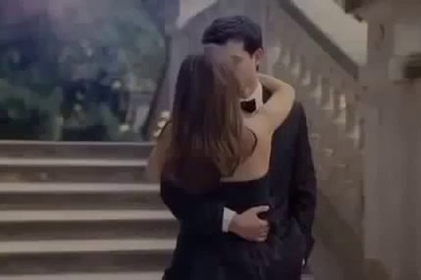 Natalie Portman xinh đẹp trong vai trò người mẫu quảng cáo