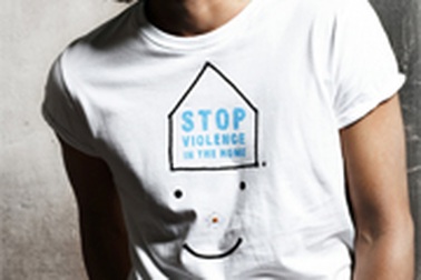 “Hãy dừng ngay nạn bạo hành trong gia đình” 