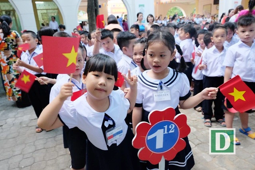 Không ngày nào không rát cổ bỏng họng kèm con học bài - 3 Không ngày nào không rát cổ bỏng họng kèm con học bài - 3
