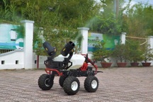 Xem robot ở Cần Thơ phun khử khuẩn thay người