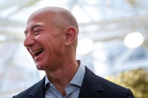 Thu nhập cả năm nhân viên tại Amazon bằng… 11,5 giây làm việc của Jeff Bezos