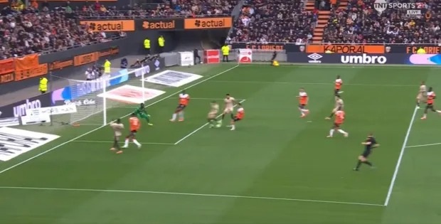 Mbappe lập cú đúp, PSG cách ngôi vương Ligue 1 một vòng đấu - 2