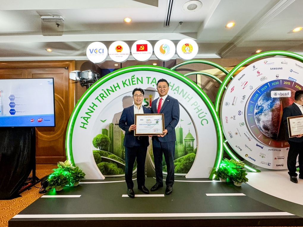 Chứng khoán KB Việt Nam liên tiếp được vinh danh tại các giải thưởng lớn - 2 Chứng khoán KB Việt Nam liên tiếp được vinh danh tại các giải thưởng lớn - 2
