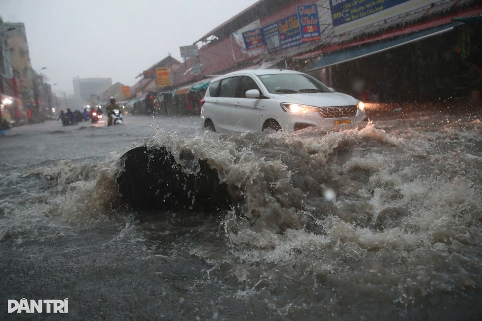 Hồ điều tiết ngầm là giải pháp cấp bách chống ngập chợ Thủ Đức ở TPHCM - 1 Hồ điều tiết ngầm là giải pháp cấp bách chống ngập chợ Thủ Đức ở TPHCM - 1