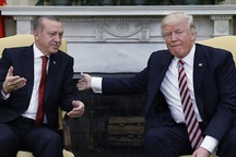 Thổ Nhĩ Kỳ "tố" Mỹ cấp tiền cho IS, phá vỡ lời hứa ở Syria