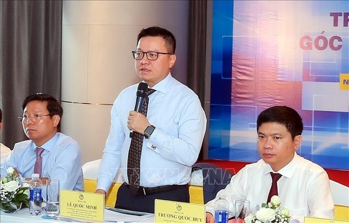 Ông Lê Quốc Minh, Ủy viên Trung ương Đảng, Tổng biên tập báo Nhân Dân, Phó Trưởng ban Tuyên giáo Trung ương, Chủ tịch Hội Nhà báo Việt Nam phát biểu tại Hội nghị. Ảnh: TTXVN 