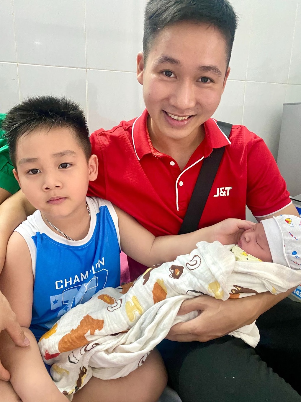 Chuyển phát có phải công việc tạm bợ và chỉ dành cho người trẻ? - 3 Chuyển phát có phải công việc tạm bợ và chỉ dành cho người trẻ? - 3