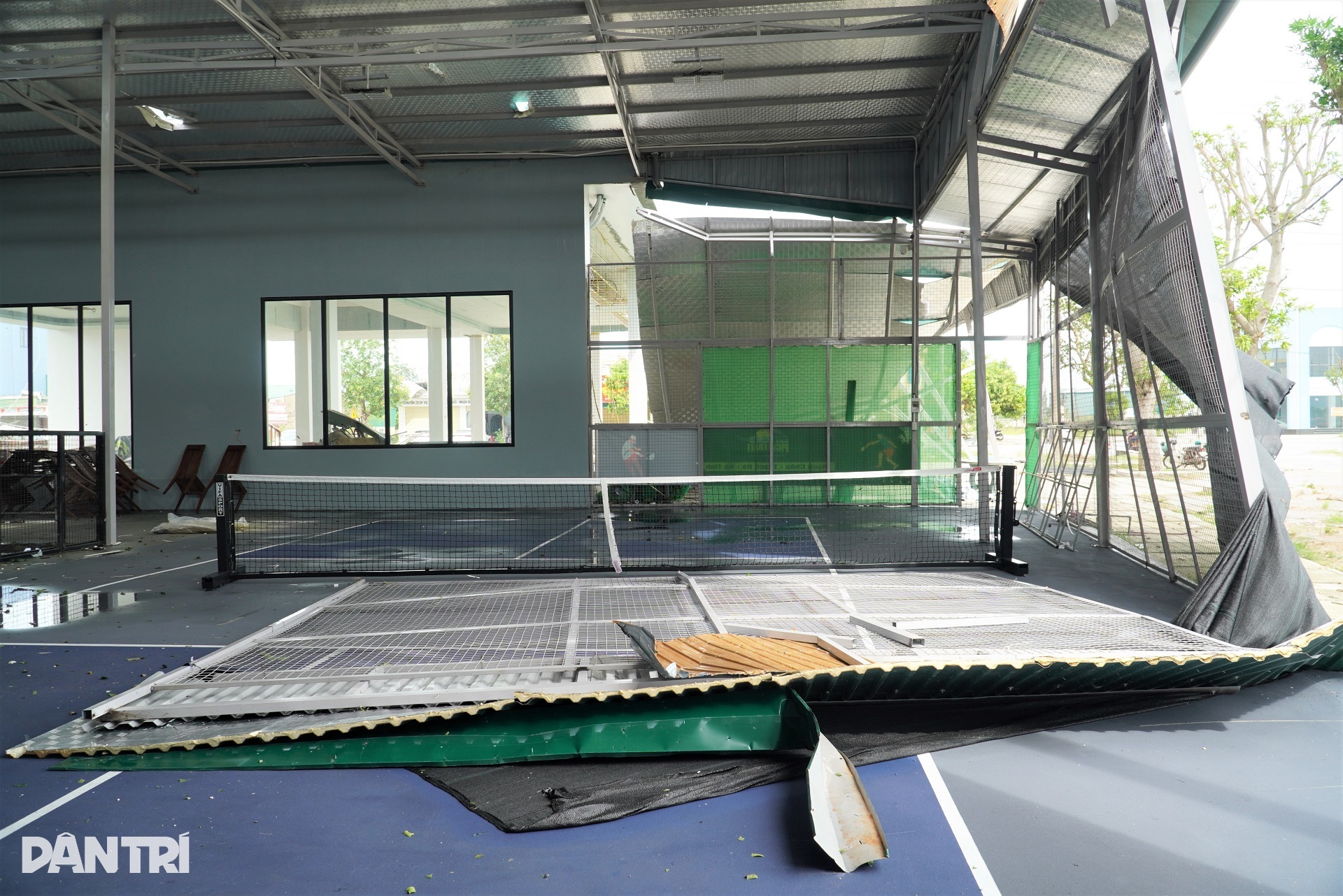 Nhiều sân Pickleball hư hỏng, đổ sập do bão Kajiki - 9 Nhiều sân Pickleball hư hỏng, đổ sập do bão Kajiki - 9
