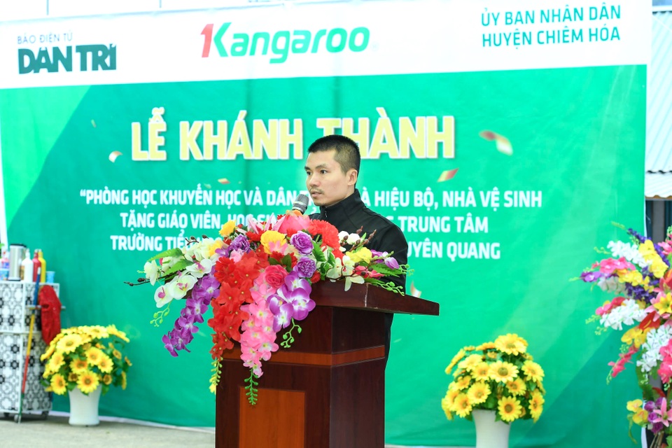 Khánh thành Phòng học Dân trí: Thầy trò hết cảnh vừa dạy, vừa lo lớp sập - 1 Khánh thành Phòng học Dân trí: Thầy trò hết cảnh vừa dạy, vừa lo lớp sập - 1
