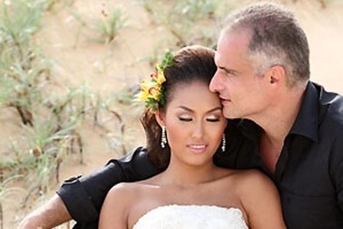 Sao Việt ly hôn chồng ngoại quốc: Người tổn thương, kẻ hối hận muộn màng