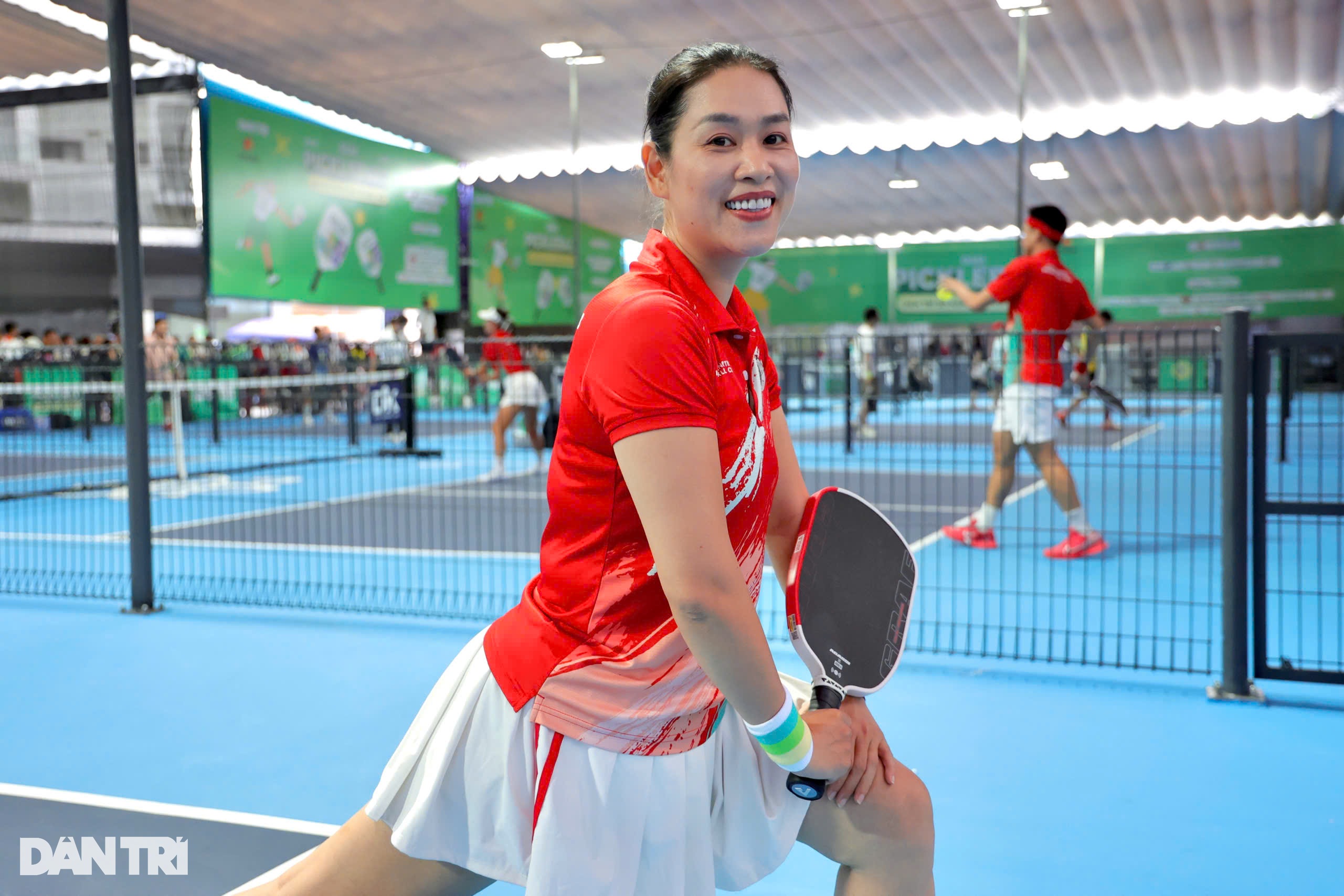 Hà Hương “Phía trước là bầu trời” được chồng ủng hộ, tự tin chơi pickleball - 2