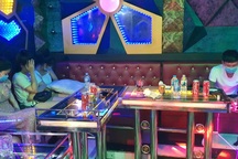Gia tăng tình trạng thanh thiếu niên “bay lắc” trong quán karaoke