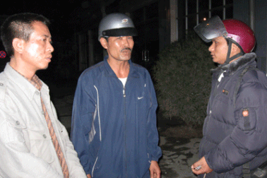 Lái xe buýt đình công đòi tăng lương