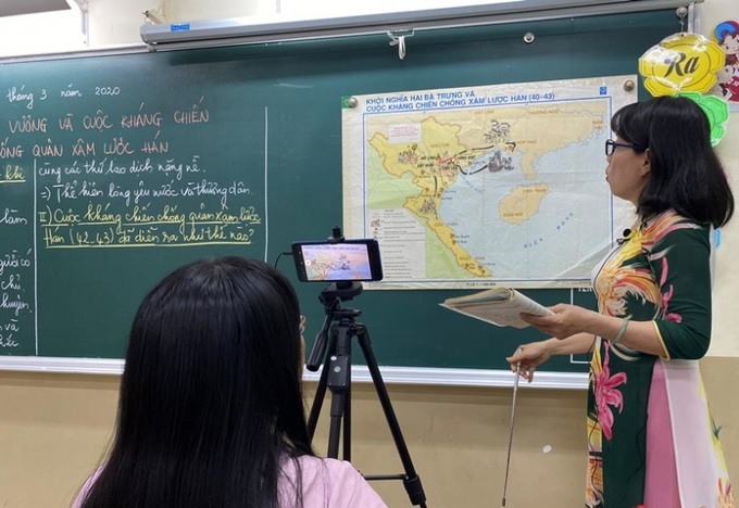Phát triển các kho học liệu số, học liệu mở, chia sẻ trong toàn ngành giáo dục.