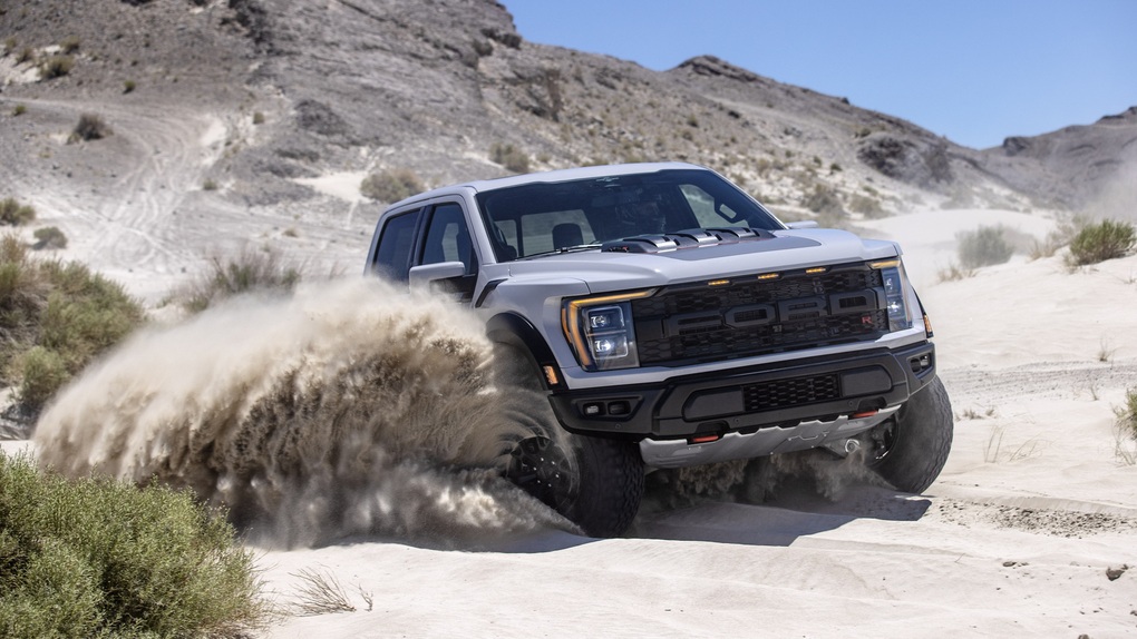 Siêu bán tải F-150 Raptor R ra mắt, sở hữu công suất 700 mã lực - 20 Siêu bán tải F-150 Raptor R ra mắt, sở hữu công suất 700 mã lực - 20