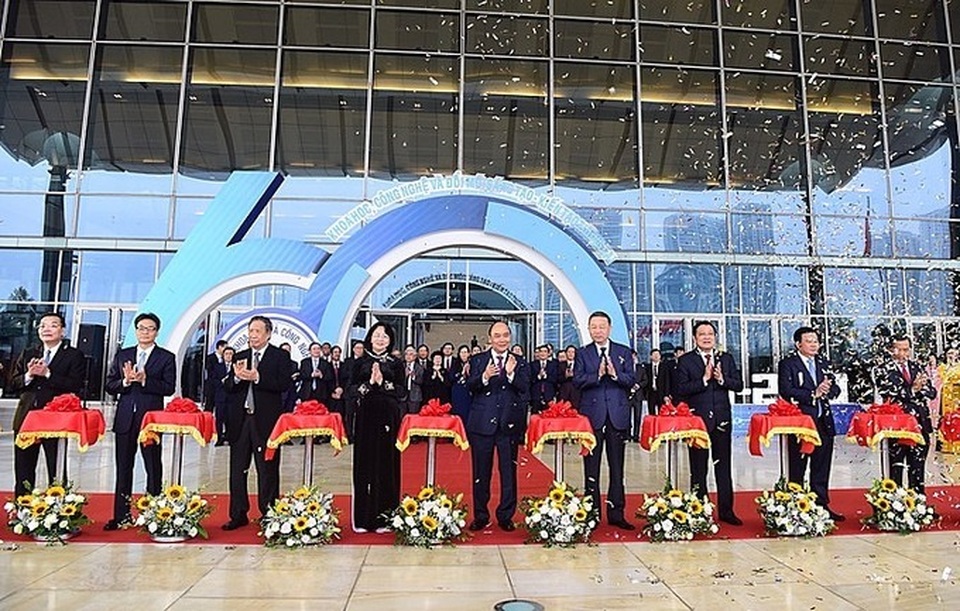 Bộ Khoa học và Công nghệ đón nhận Huân chương Lao động hạng Nhất - 2 Bộ Khoa học và Công nghệ đón nhận Huân chương Lao động hạng Nhất - 2