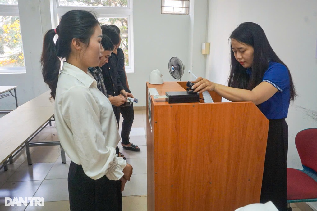 Hơn 11.700 thí sinh dự thi tiếng Hàn, nuôi ước mơ xuất ngoại - 1 Hơn 11.700 thí sinh dự thi tiếng Hàn, nuôi ước mơ xuất ngoại - 1
