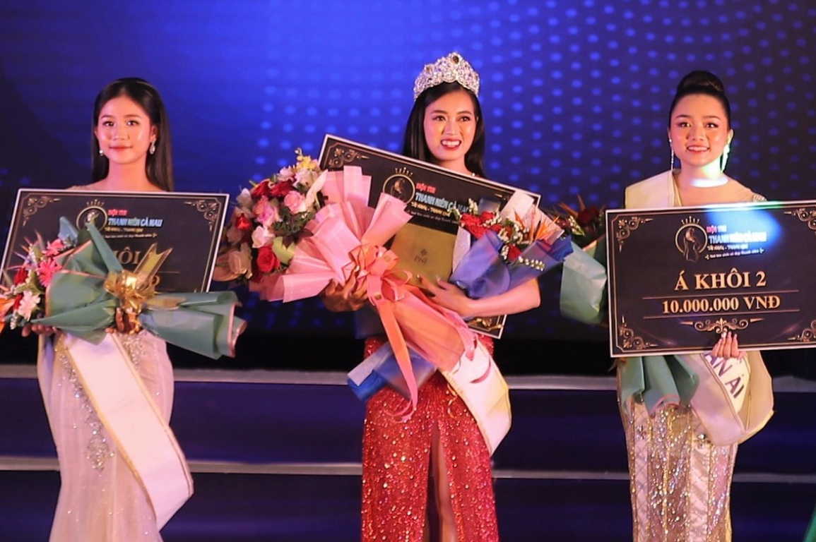 Người đẹp U Minh đăng quang Hoa khôi thanh niên Cà Mau tài năng, thanh lịch - 3 Người đẹp U Minh đăng quang Hoa khôi thanh niên Cà Mau tài năng, thanh lịch - 3