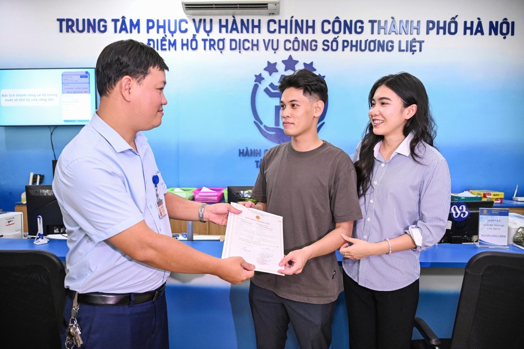 Hà Nội sẽ đo số lần người dân đi lại làm thủ tục hành chính - 2 Hà Nội sẽ đo số lần người dân đi lại làm thủ tục hành chính - 2