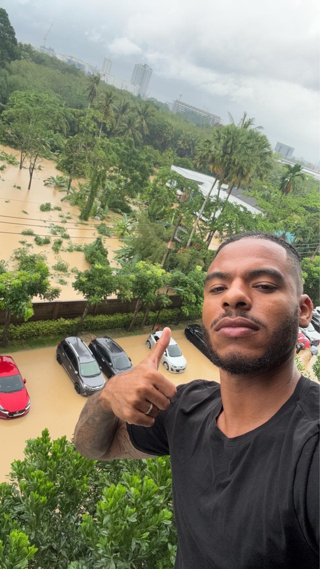 Cầu thủ ở Thái Lan kêu cứu vì lụt, có thể dời sân thi đấu của U22 Việt Nam - 3