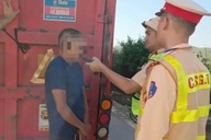 Phạt chủ xe và lái xe đầu kéo 79 triệu đồng vì vi phạm trên cao tốc