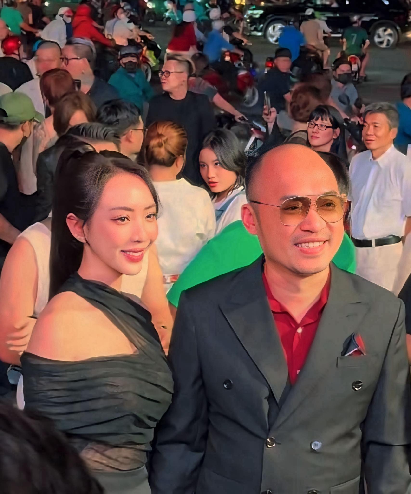 Vợ chồng nghệ sĩ Thu Trang - Tiến Luật cũng có mặt để mừng phim mới của Lê Thanh Sơn.