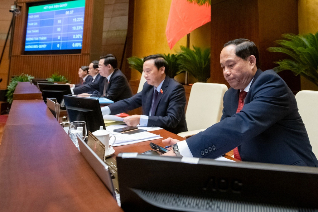 Quốc hội yêu cầu thanh tra toàn diện thị trường bảo hiểm nhân thọ - 1 Quốc hội yêu cầu thanh tra toàn diện thị trường bảo hiểm nhân thọ - 1