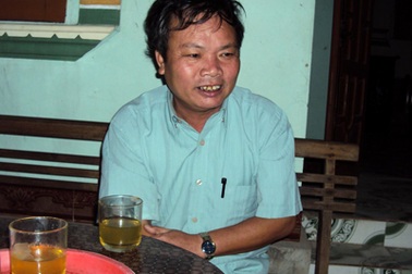 Khiển trách phó bí thư xã hành hung hàng xóm