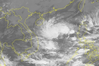 Bão số 10 kết hợp không khí lạnh sẽ gây mưa lớn ở miền Trung