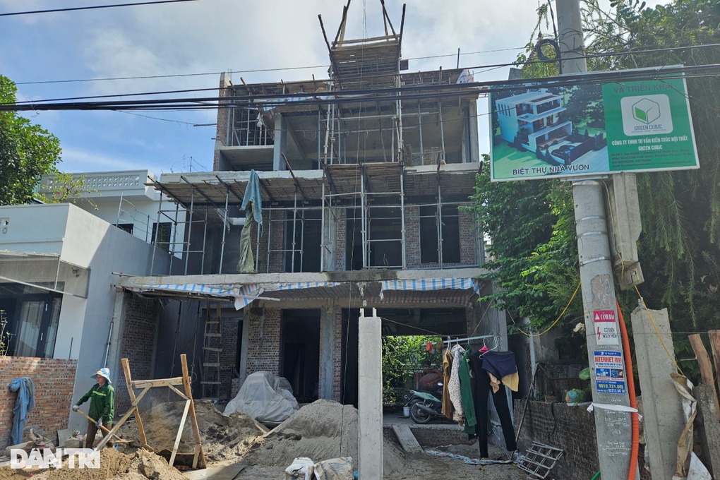 Hàng loạt lô đất ven sông Bắc Hưng Hải được cấp trái thẩm quyền - 3 Hàng loạt lô đất ven sông Bắc Hưng Hải được cấp trái thẩm quyền - 3