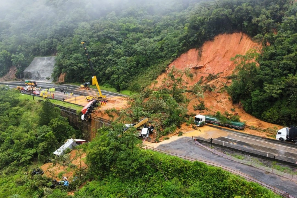 Sạt lở xảy ra do đâu, vì sao không thể báo trước? - 3 Sạt lở xảy ra do đâu, vì sao không thể báo trước? - 3