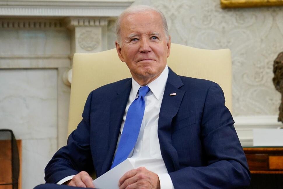 Pasukan kempen menggariskan strategi untuk Biden dipilih semula - 1 Đội ngũ tranh cử vạch chiến lược để ông Biden có thể tái đắc cử - 1