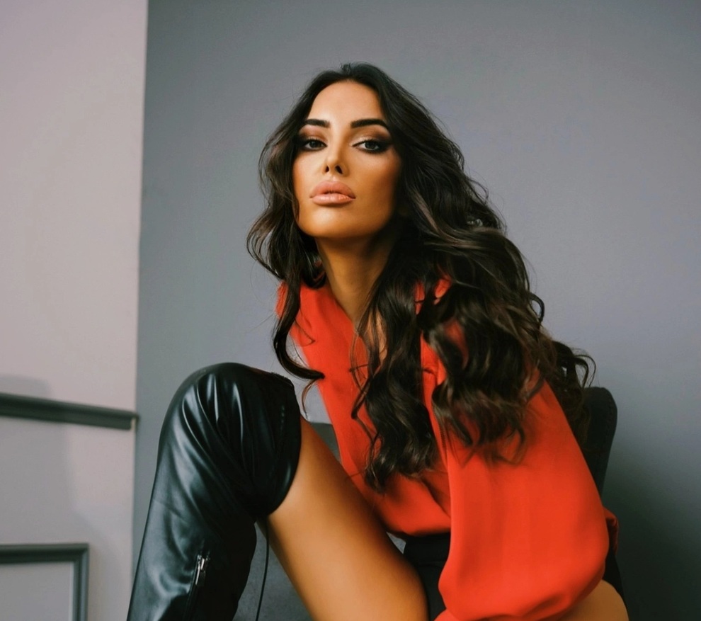 Vẻ đẹp bốc lửa của Hoa hậu Trái đất Croatia - 6 Vẻ đẹp bốc lửa của Hoa hậu Trái đất Croatia - 6