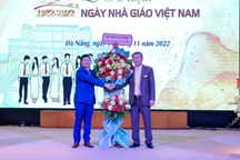 "Nghề giáo viên luôn là nghề được quý trọng trong mọi thời đại"