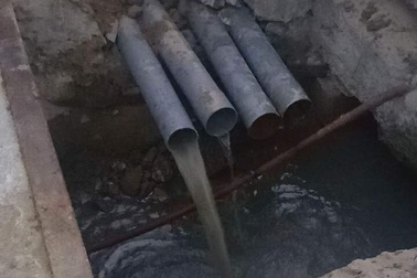 Đà Nẵng xử phạt 160 triệu đồng chủ công trình cao ốc xả thải “chui”