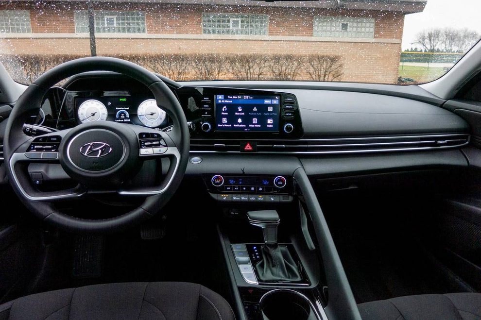 Loạt sedan cỡ C với nhiều nâng cấp chờ ngày về Việt Nam - 6 Loạt sedan cỡ C với nhiều nâng cấp chờ ngày về Việt Nam - 6