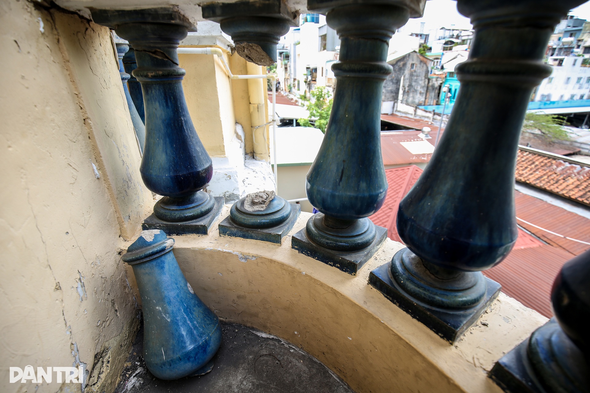 Bảo tàng Mỹ thuật TPHCM xuống cấp sau gần 100 năm xây dựng - 8 Bảo tàng Mỹ thuật TPHCM xuống cấp sau gần 100 năm xây dựng - 8