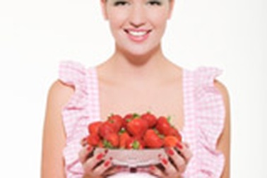 Tân trang nhan sắc bằng dâu tây