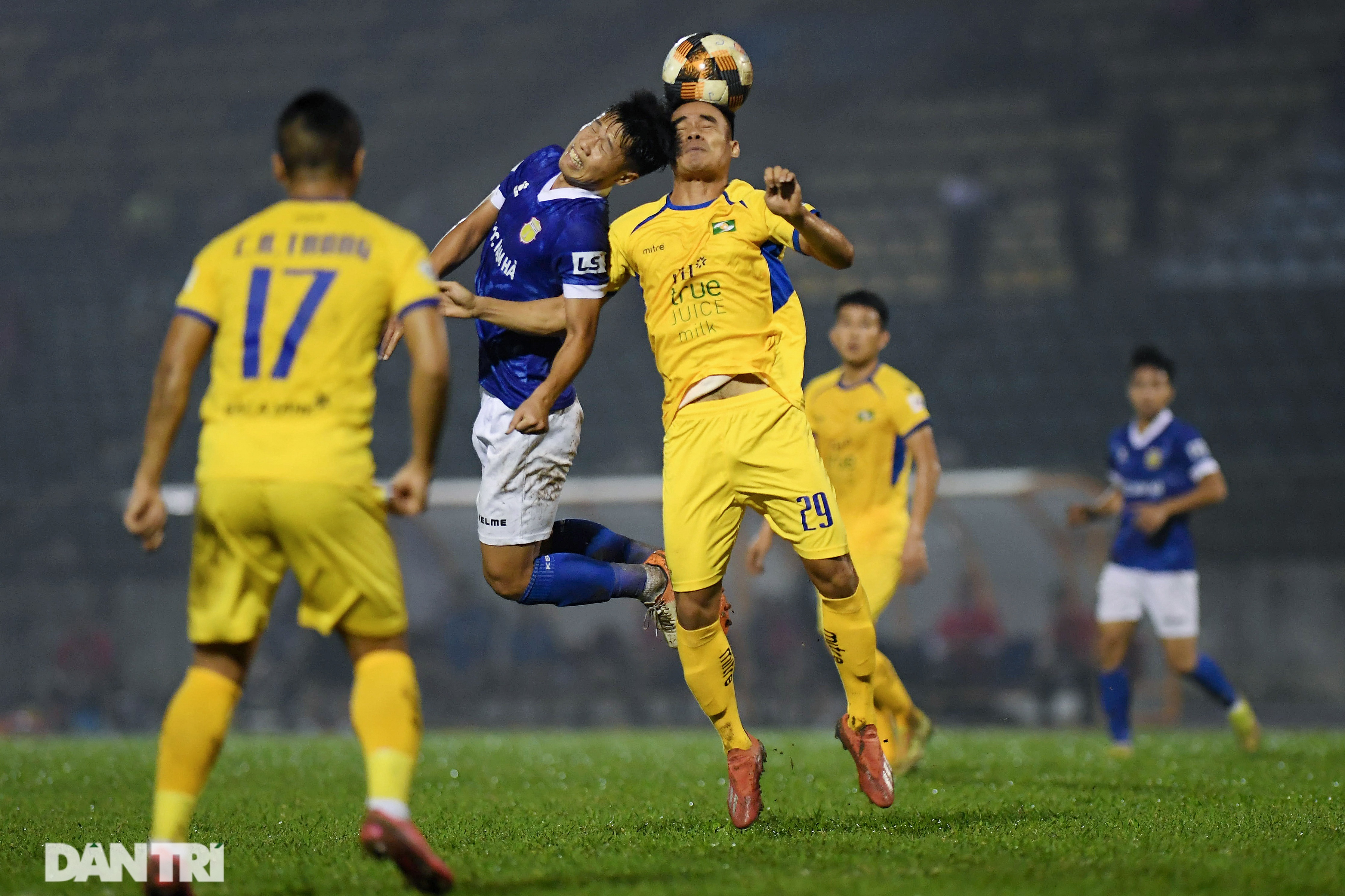 CLB Nam Định vượt thác ghềnh trụ hạng thành công V-League - 5 CLB Nam Định vượt thác ghềnh trụ hạng thành công V-League - 5
