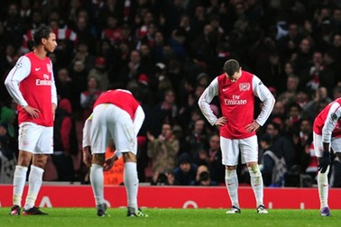 Arsenal cay đắng rời cuộc chơi dù hạ Milan "3 sao" tại Emirates