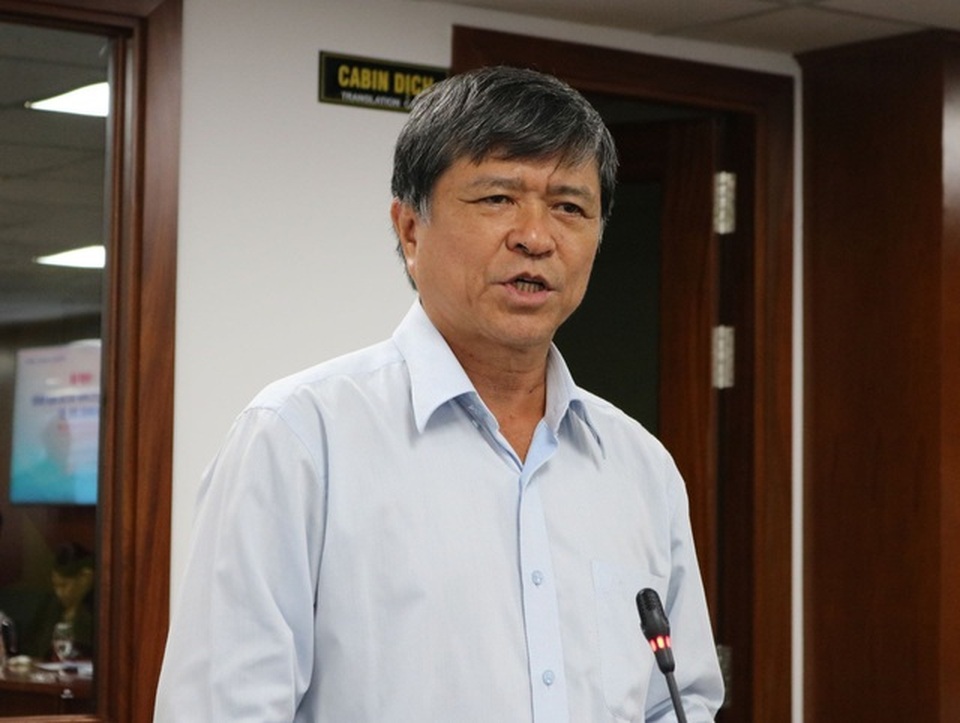 “Lao công cũng được trả thù lao viết sách”: Sở GDĐT TP.HCM phản hồi - 1 “Lao công cũng được trả thù lao viết sách”: Sở GDĐT TP.HCM phản hồi - 1