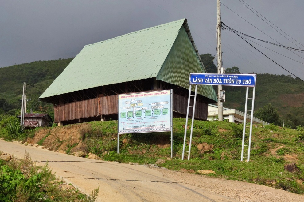 Hơn 15 năm, thôn nghèo phải dời làng 3 lần vì sạt lở - 5 Hơn 15 năm, thôn nghèo phải dời làng 3 lần vì sạt lở - 5