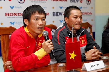 Đàn anh Lê Tấn Tài động viên U23 Việt Nam