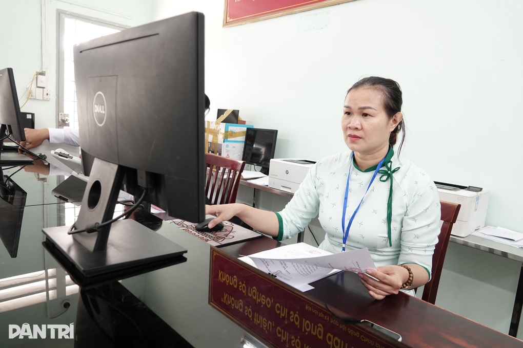 Phụ cấp phục vụ của cán bộ, công chức được đề xuất tăng 5,69 lần - 1 Phụ cấp phục vụ của cán bộ, công chức được đề xuất tăng 5,69 lần - 1