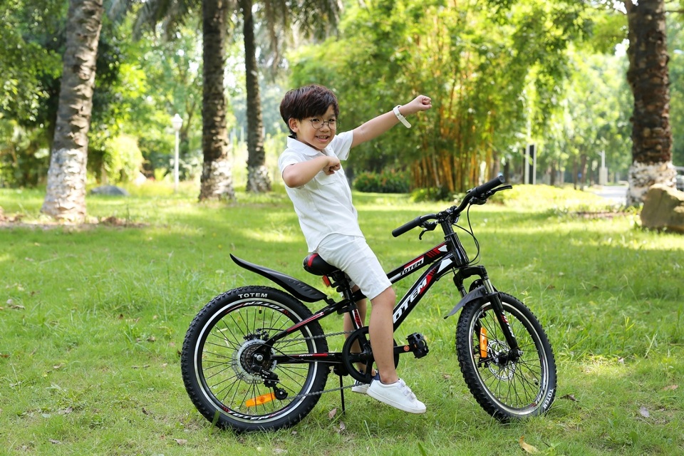 Xe đạp Totem - bí quyết vàng để bé yêu thích vận động - 3 Xe đạp Totem - bí quyết vàng để bé yêu thích vận động - 3