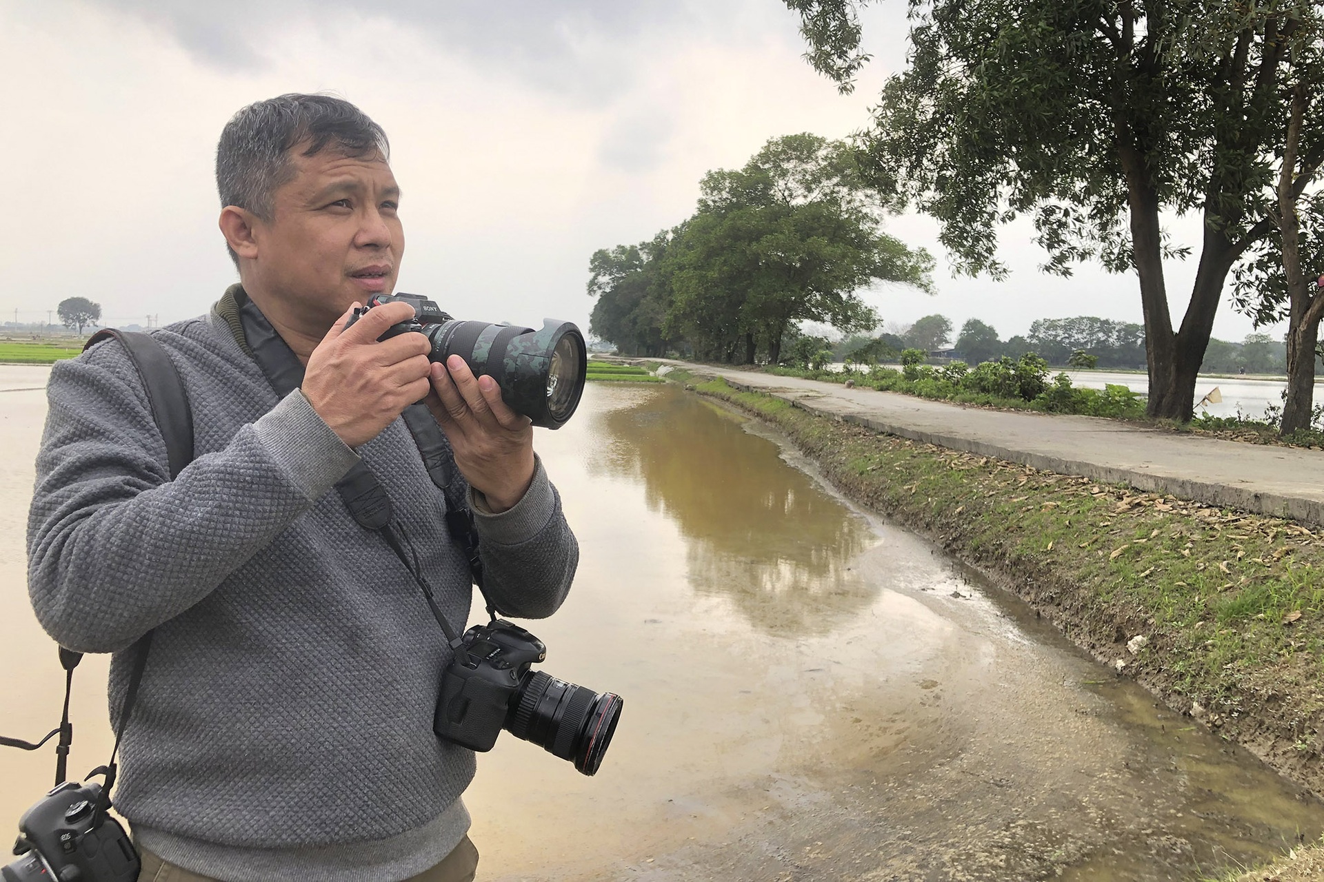 Tình mẫu tử thiêng liêng của phụ nữ Việt qua triển lãm ảnh Mẹ yêu con - 12 Tình mẫu tử thiêng liêng của phụ nữ Việt qua triển lãm ảnh Mẹ yêu con - 12