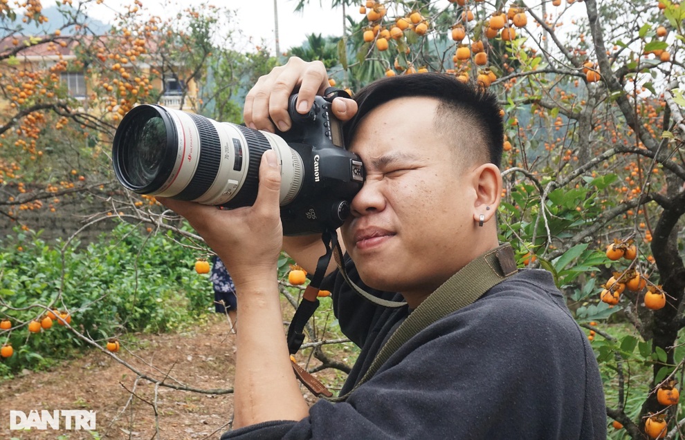 Những người ngắm đời qua khe hẹp, kiếm tiền triệu mỗi ngày - 7 Những người ngắm đời qua khe hẹp, kiếm tiền triệu mỗi ngày - 7