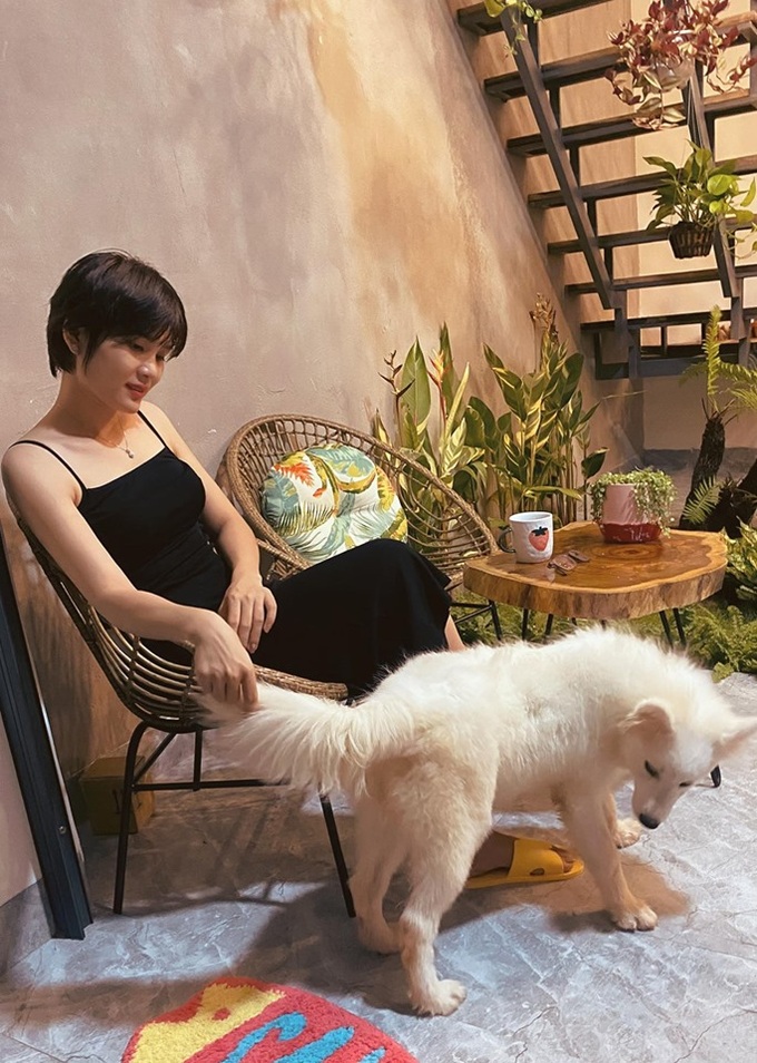2 năm tiết kiệm 1,9 tỷ để mua đất, xây nhà trong con hẻm nhỏ nằm giữa lòng phố núi của vợ chồng tuổi 28 - Ảnh 13. 2 năm tiết kiệm 1,9 tỷ để mua đất, xây nhà trong con hẻm nhỏ nằm giữa lòng phố núi của vợ chồng tuổi 28 - Ảnh 13.