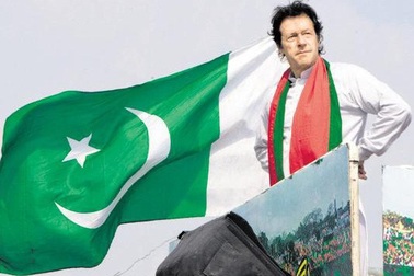 Pakistan bầu thủ tướng mới, Trung Quốc cho vay 2 tỷ USD