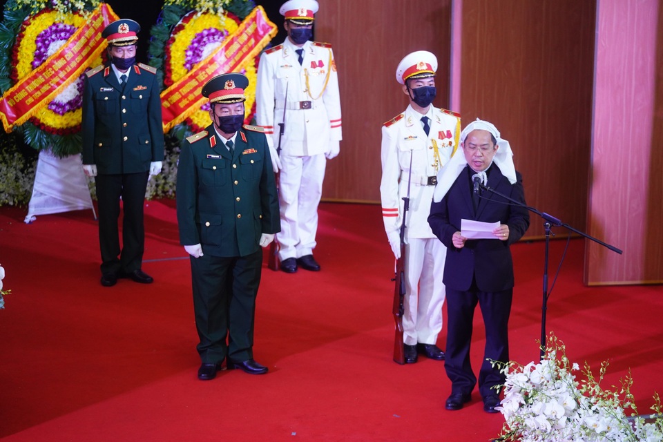 Nguyên Phó Thủ tướng Trương Vĩnh Trọng về nơi an nghỉ cuối cùng - 3 Nguyên Phó Thủ tướng Trương Vĩnh Trọng về nơi an nghỉ cuối cùng - 3